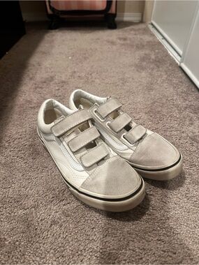 Vans Beige and White Velcro Old Skool Size 7